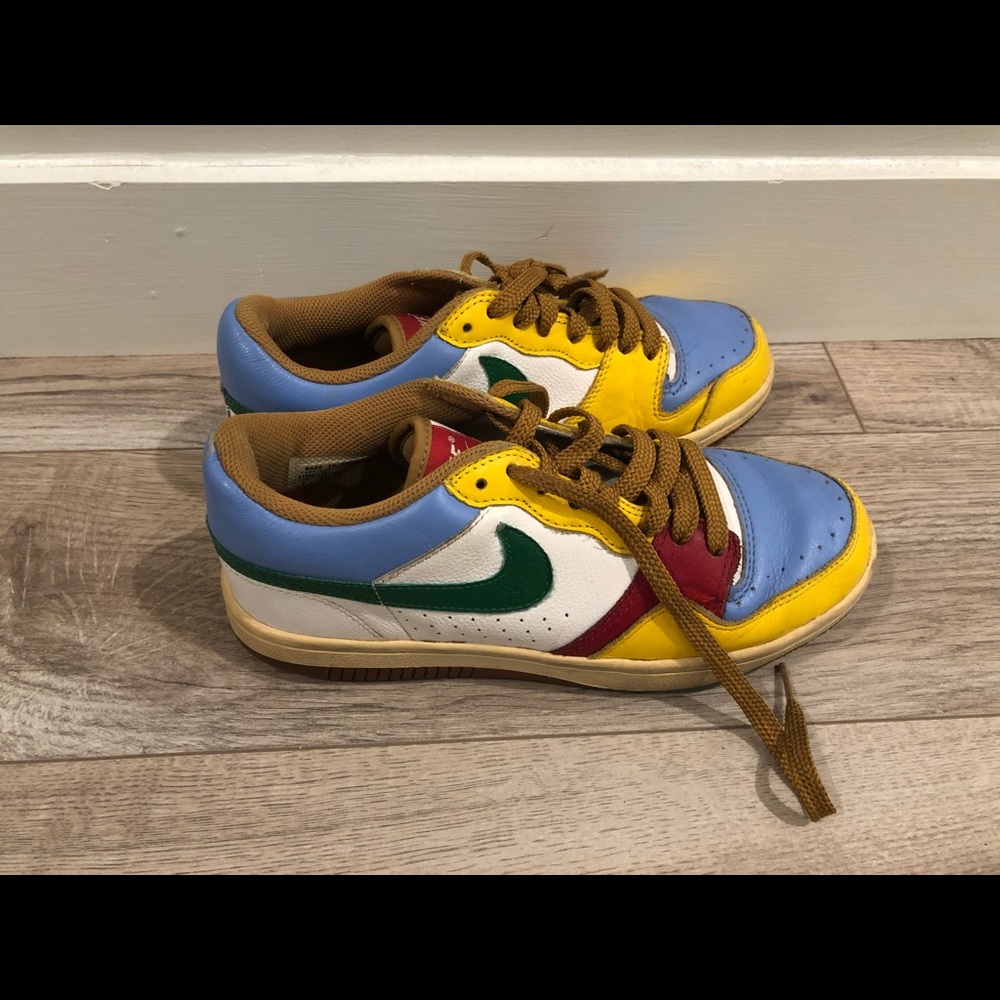 Nike Swoosh Sneakers